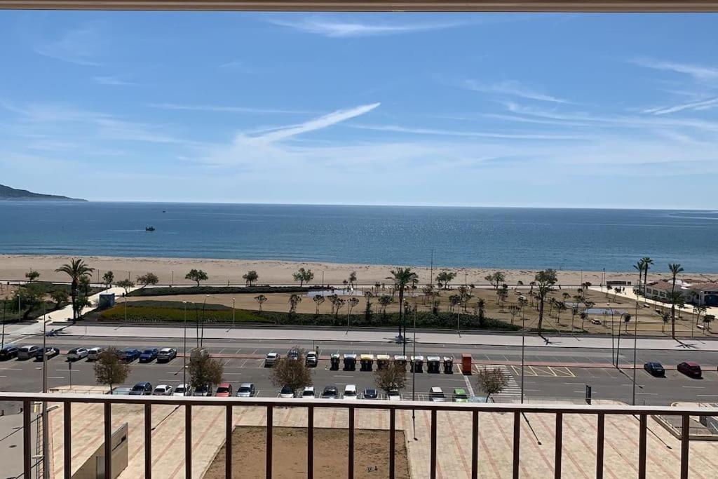 Vistas Frontales Al Mar Apartment Empuriabrava Exterior photo