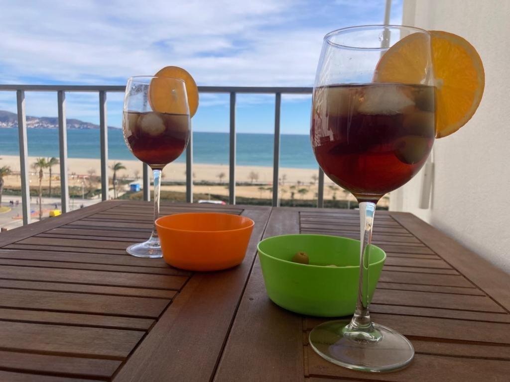 Vistas Frontales Al Mar Apartment Empuriabrava Exterior photo